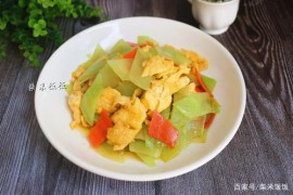 鸡蛋怎么炒才蓬松